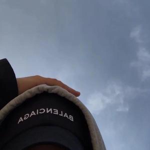 男女亲吻性视频
